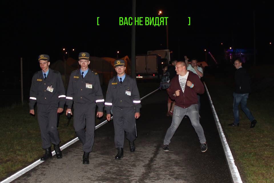 EB2SpqHWsAAKTD5?format=jpg&name=medium