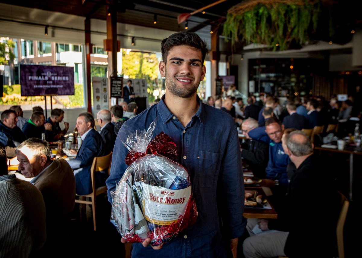 TerraceRugby's tweet photo. Congratulations to @gtoba1875 Harry Wilson from @BrothersRC on being named the Alec Evans Medalist for being the Player of the Year for 2019 @redsrugby and to Byron Ralston as the Highest Try Scorer 🔴⚫️🏉 @TerraceCricket #roadtored #goodlucksunday #premiergraderugby https://t.co/FLktKgWeYg