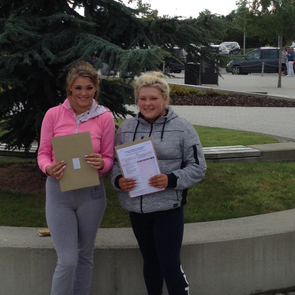 Scoil Chríost Rí tweet media