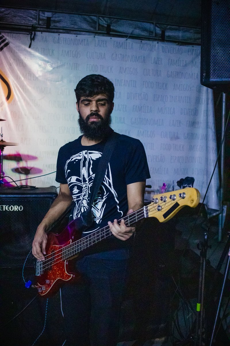 resistenciaorgn's tweet photo. Muito obrigado a todos que colaram no PEGA Caxias nesse último sábado e um agradecimento especial as bandas @starosabxd, Mirrors Room, Códon e @novezeronove. Sigam as bandas, ouçam as músicas e apoiem a cena local. A luta continua! 🔥👽🛸

📸@yasdalzy https://t.co/P5R097uPuT
