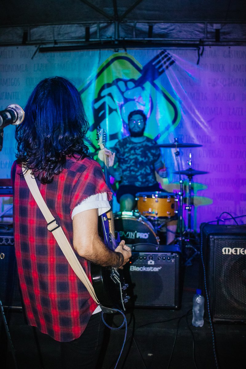 resistenciaorgn's tweet photo. Muito obrigado a todos que colaram no PEGA Caxias nesse último sábado e um agradecimento especial as bandas @starosabxd, Mirrors Room, Códon e @novezeronove. Sigam as bandas, ouçam as músicas e apoiem a cena local. A luta continua! 🔥👽🛸

📸@yasdalzy https://t.co/P5R097uPuT