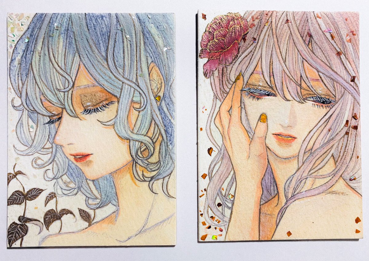 ATCに水晶や貝の粉で描きました❄?上川組は色素薄そうで涼しい画面が似合いそう… 