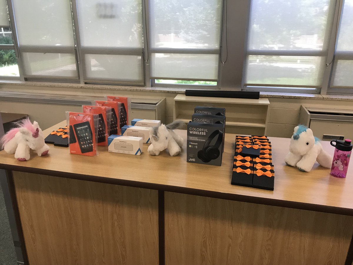 Fremont1Tech's tweet photo. Ready for #TechJumpstart Day! @LanderSchools https://t.co/T1aqiGQF7y