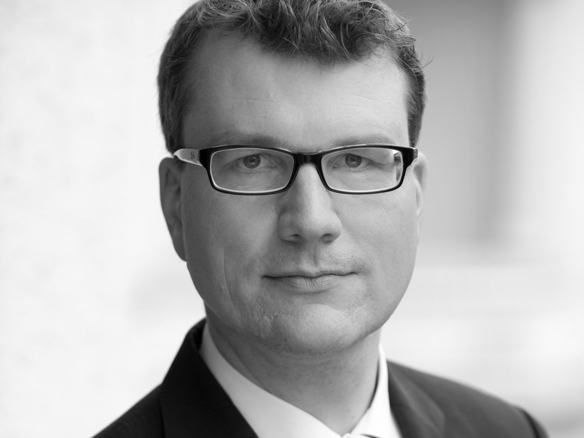 DonnerReuschel's tweet photo. #MärkteMitMumm: Neben #Handelsstreit zwischen #China und den #USA sowie dem Streik in Hongkong gegen die chinesische Regierung nun erhöhte Sorgen um globale #Konjunktur. Bereits im Sommer 2018 prognostizierte Chefvolkswirt #CarstenMumm erhöhte Rezessionsgefahren.
#DonnerReuschel https://t.co/JbIIMIkN48