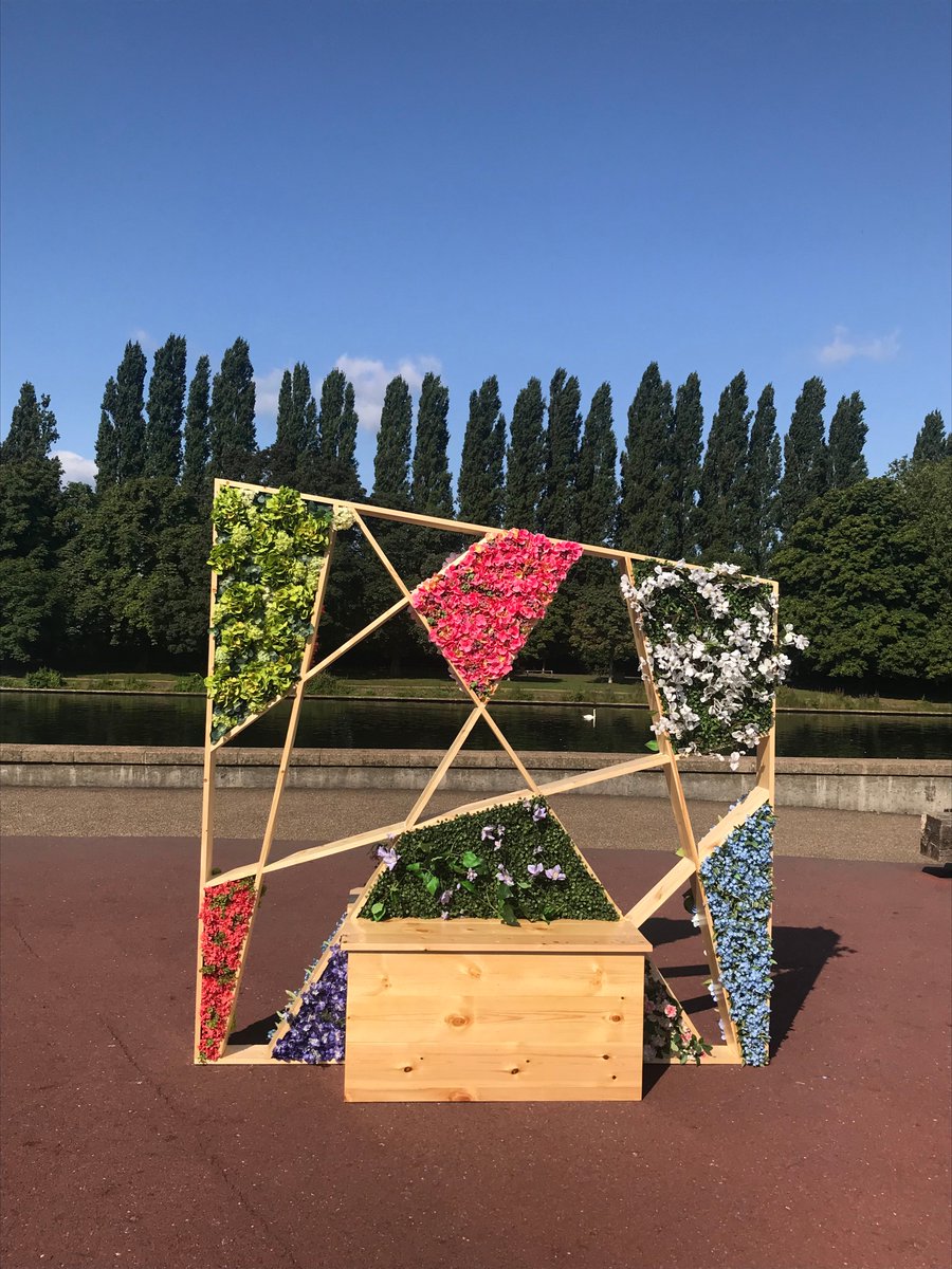 kingstonfirstuk's tweet photo. The latest addition to Kingston riverside this summer... Head down to Eagle Brewery Wharf next to The Ram to see it in person 🌸🌼🌺 #SummerInKingston #KingstonUponThames https://t.co/eqqAvFDcvb