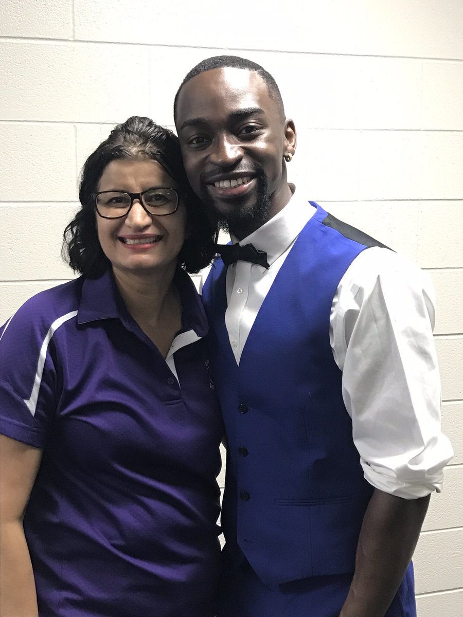 ShashiChugh's tweet photo. What a great honor and privilege to meet and listen to Shadrack ‘s  story yesterday! Thank you for inspiring me❤️#cfisdspririt @cyfairread180 https://t.co/ix6v6mooJx
