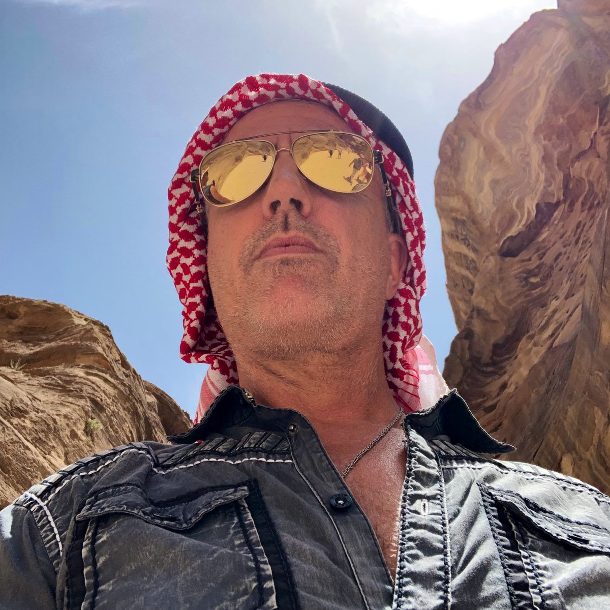 BAHermestrade's tweet photo. Este miércoles a las 22 hs #vivijordania en Por el Mundo con @marley_ok @EsmeraldaMitre Gracias a la agencia de turismo @envago_io quienes asistieron con profesionalismo y dedicación @VisitaJordania @VisitJordan https://t.co/zDzqADcII2