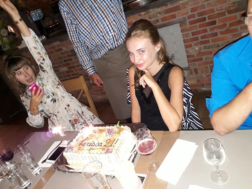 RealLarissaA's tweet photo. 🎊Birthdaygirl🎊 #21 https://t.co/tSXE7uMgI4