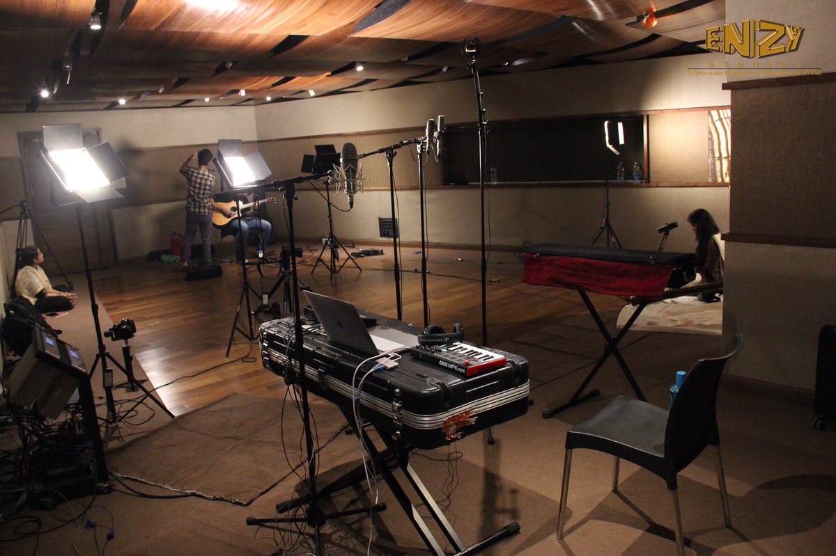 #behindthesessions

ENZY shines bright and beautiful under the lights of the camera capturing the artists and their amazing talent. Come shoot with us. 

#liverecording #lovewhatyoudo #nisschalzaveri #music #songs #IndianClassicalMusic