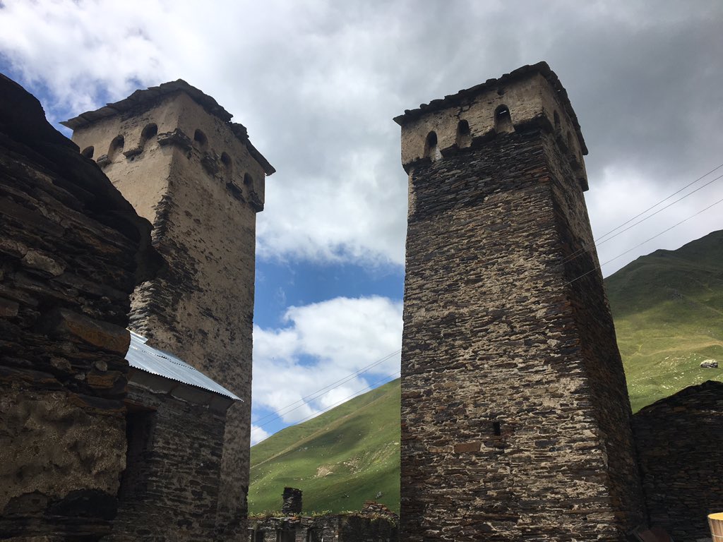 katellmaille's tweet photo. Save #Ushguli . 25 years in patrimony of UNESCO and the village falls in ruin. Where is the money ? Why this such of mess ? @Zourabichvili_S @UNESCO_fr #Georgia #Svanetie #Spendsummeringeorgia https://t.co/B09epwhNaC
