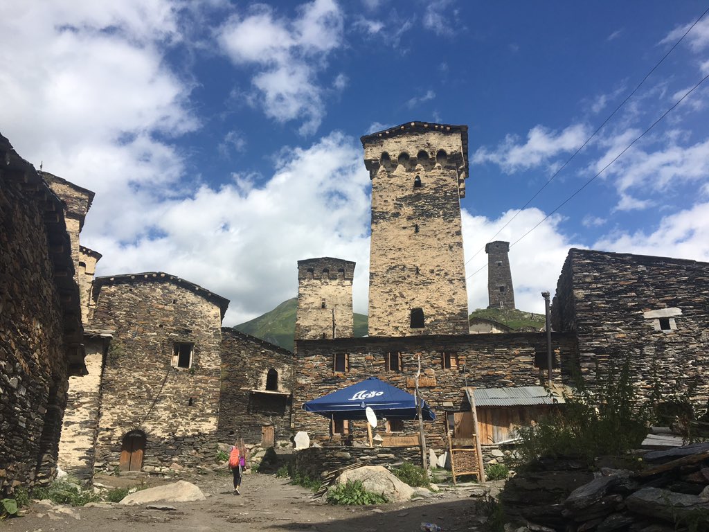 katellmaille's tweet photo. Save #Ushguli . 25 years in patrimony of UNESCO and the village falls in ruin. Where is the money ? Why this such of mess ? @Zourabichvili_S @UNESCO_fr #Georgia #Svanetie #Spendsummeringeorgia https://t.co/B09epwhNaC