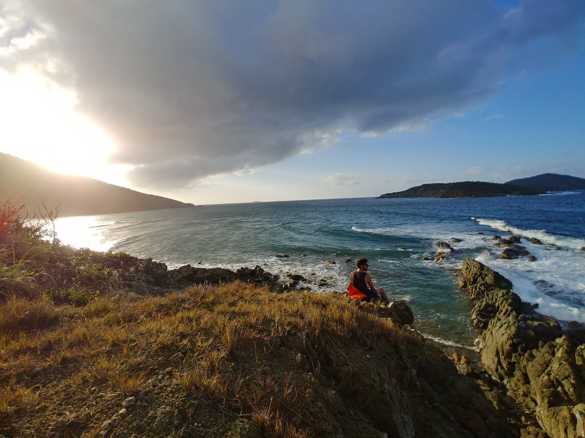 Today we are dreaming of the beaches on #stthomas Where is your mind today? #TravelTuesday  #adventure #beach #wanderlust #traveltribe  explor-cation.com/find-paradise-…