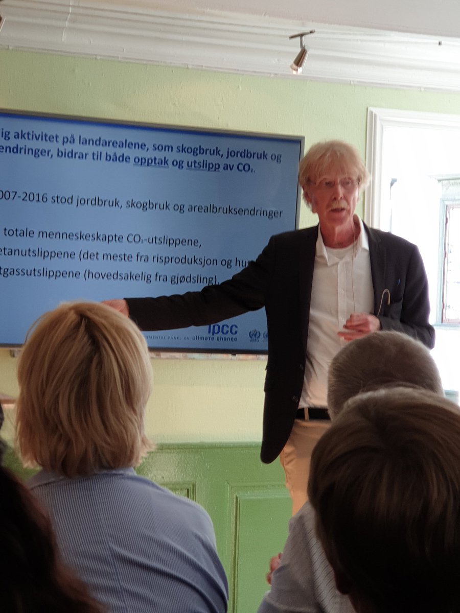 nysnoinvest's tweet photo. Verdens forskere har talt: klimaet, biomangfold og bruk av landarealer samvirker og det finnes tiltak som kan fremme alle tre. @IPCC @CICERO_klima  #arendalsuka2019 https://t.co/xqLHcsp602