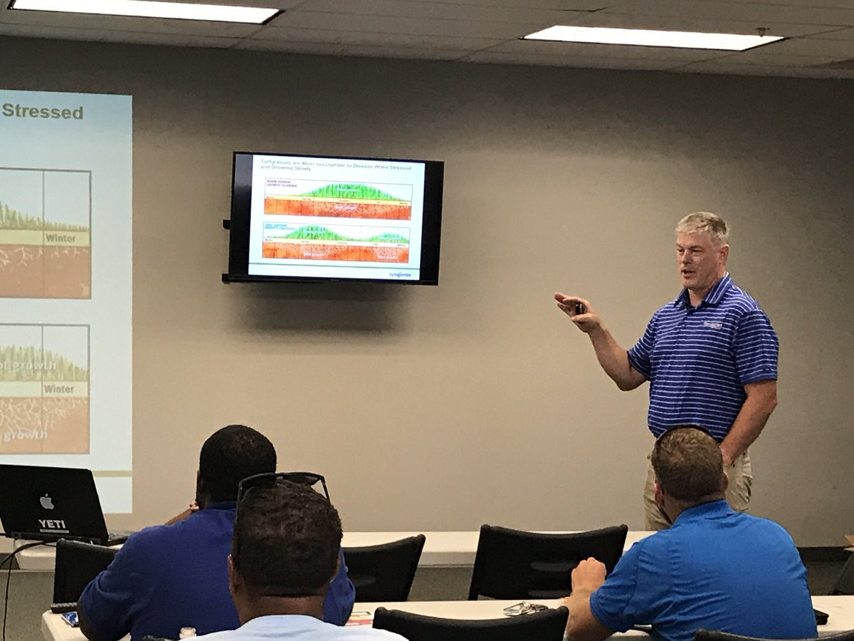 mikethomasturf's tweet image. Thanks to @91Cyclone and @SyngentaTurf  for coming to @SiteOneSupply Memphis to help prepare turfgrass professionals on the upcoming fall applications and some label review with #Manuscript. #largepatch #springdeadspot #headwayG #stongertogether