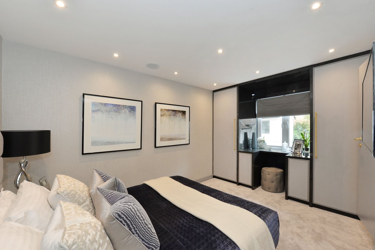 intervari's tweet image. When it comes to creating unique, beautiful furniture, to suit your home, Intervari can help. This beautiful house was completed in Knightsbridge. Have a look at our full gallery for some inspiration at: buff.ly/2WMpwLU #interiordesign