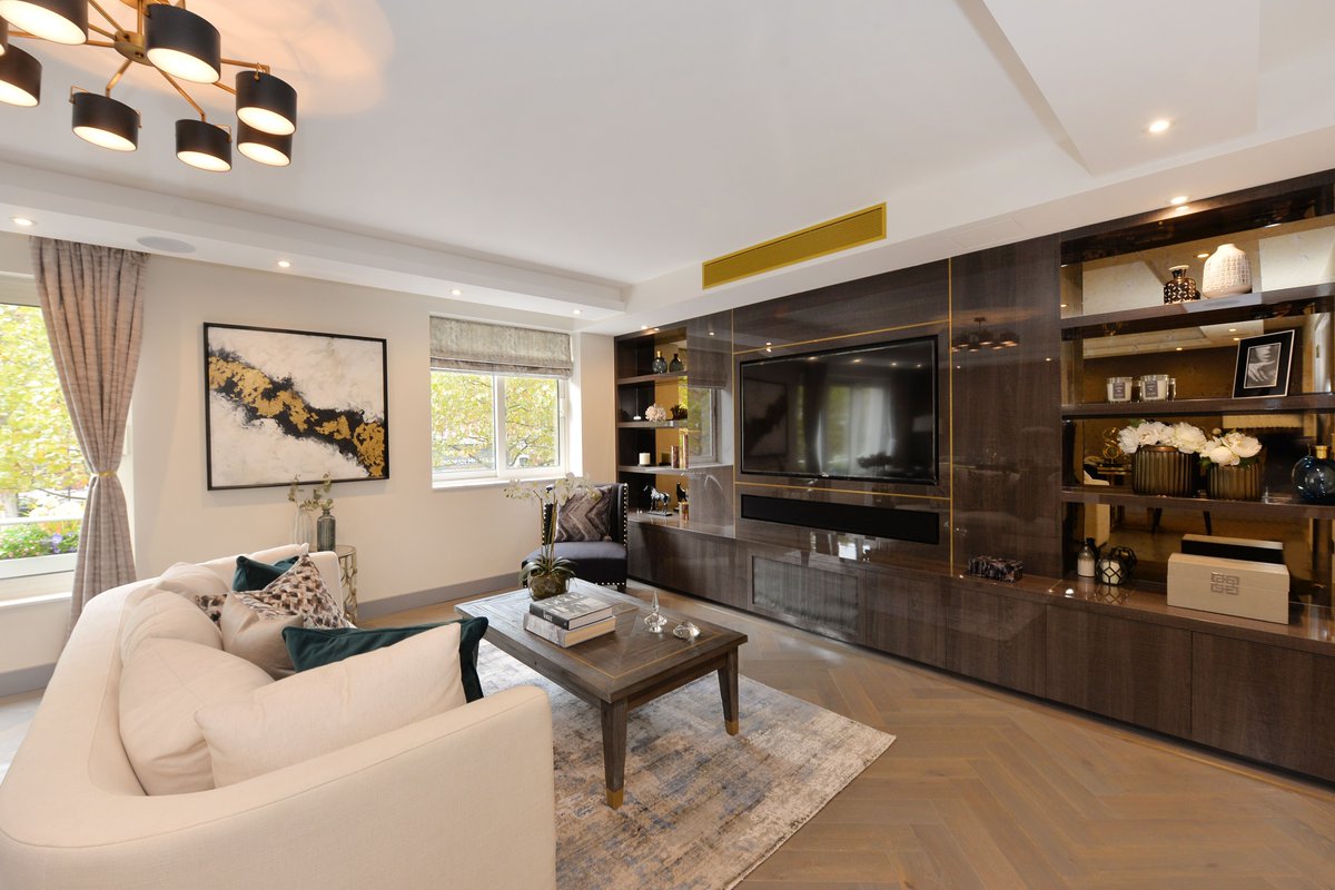 intervari's tweet image. When it comes to creating unique, beautiful furniture, to suit your home, Intervari can help. This beautiful house was completed in Knightsbridge. Have a look at our full gallery for some inspiration at: buff.ly/2WMpwLU #interiordesign