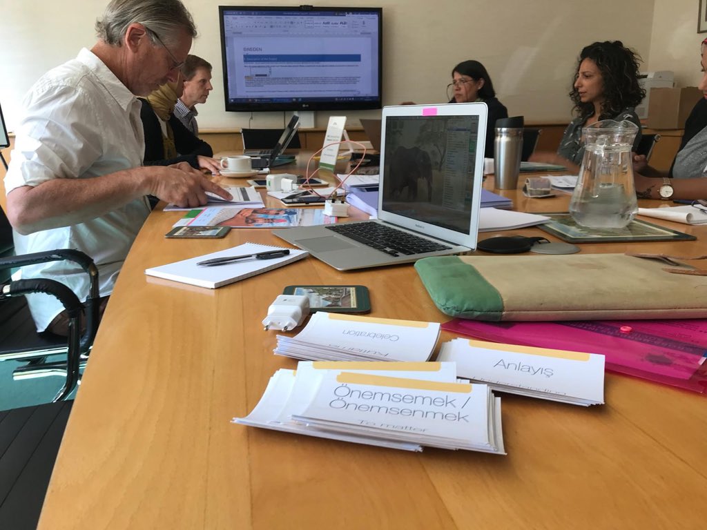 kalmirec's tweet photo. Migrants &amp; Refugees As Re- Builders Avrupa Projesi toplantıları London’da başladı. İsveç, ispanya ve UK’den proje paydaşları yapılan çalışmaları değerlendirdi. HKÜ KalMIREC müdürü Doç. Dr. Emel Topçu’da KalMIREC’in proje çerçevesindeki faaliyetlerini anlattı.
@hkunv 
@edibesozen https://t.co/DvmlfbQ1n1
