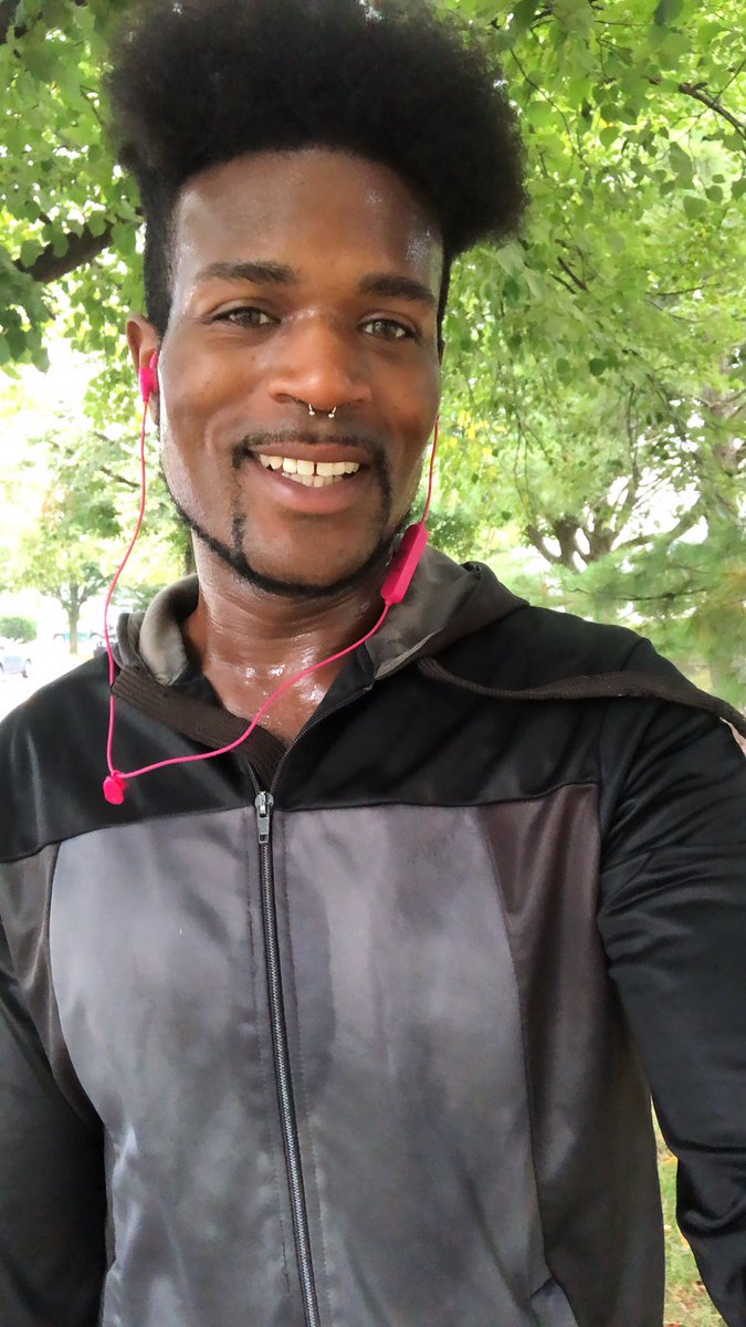 YoYoIziah's tweet image. Been crushing my workouts!! 25 mi in three days! Let’s go #morningmotivation #workout #werkout