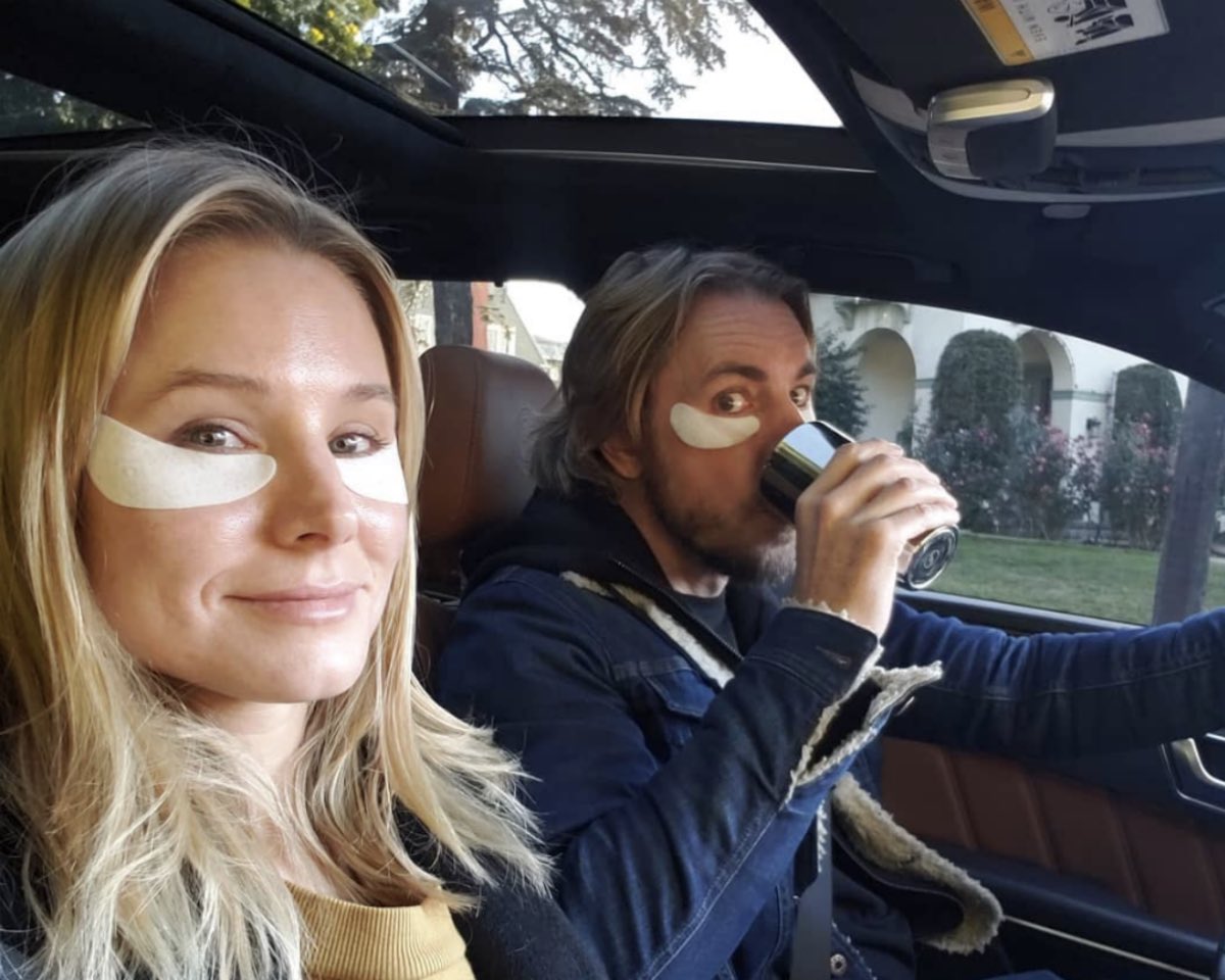 anyone saying that love is dead because miley cyrus and liam hemsworth broke up, may i present to you