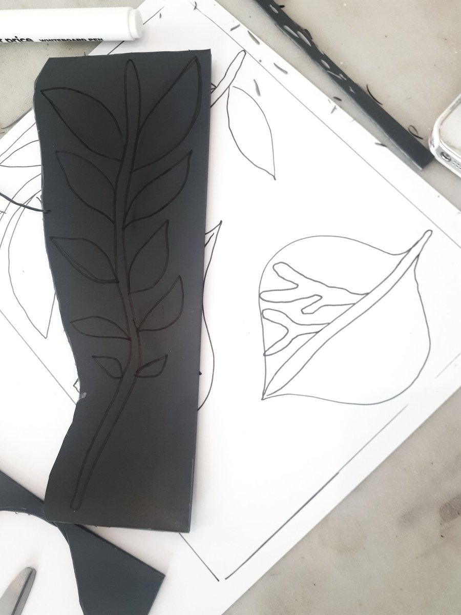 TheHorsfall's tweet photo. Back @ManchesterCraft today working lino printing onto linen for #roomofmyown #creativeagents @MMUSpecial #Ruskin200 https://t.co/m2WGRzNkS5