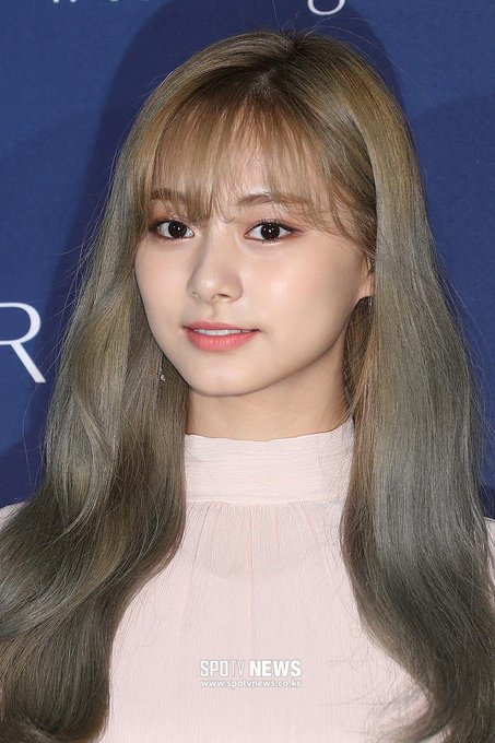 Twiceツウィの髪型 ヘアスタイル 前髪ありのやり方やツインテールの巻き方 ヘアカラーの歴史も ホットな韓流情報ブログ Hot Summer Nights