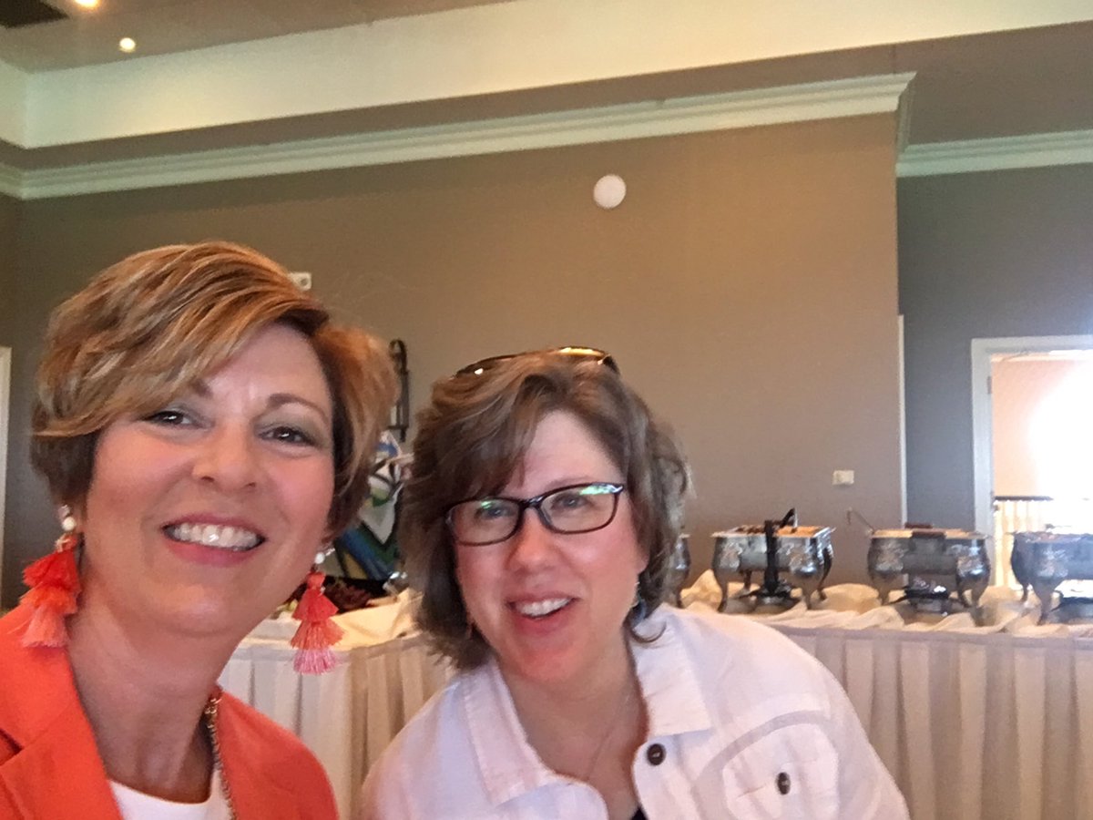 bethduffieldtn's tweet photo. @RutherfordCABLE got to meet a friend on Twitter @KoryWells at the August Breakfast! https://t.co/9XeMa9P1z1
