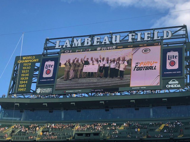 ShrinersChicago's tweet photo. Thank you @packers President Mark Murphy and the entire organization for their support at the annual Midwest Shrine Game. Proceeds support our hospital’s care and services in orthopaedics, cleft palate, and spinal cord injury/rehabilitation regardless of ability to pay #shriners https://t.co/13gg9p1rnz
