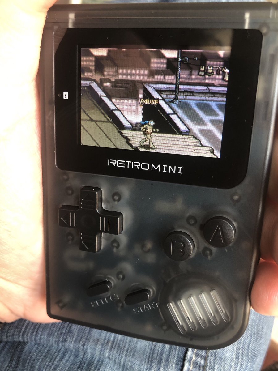 finteched's tweet image. Best £30 I’ve ever spent! #Retro #Gameboy #RetroMini #ThrowBack #TuesdayThoughts am sure @davidbrear @cgledhill @mcvey_greg would be a fan of this!