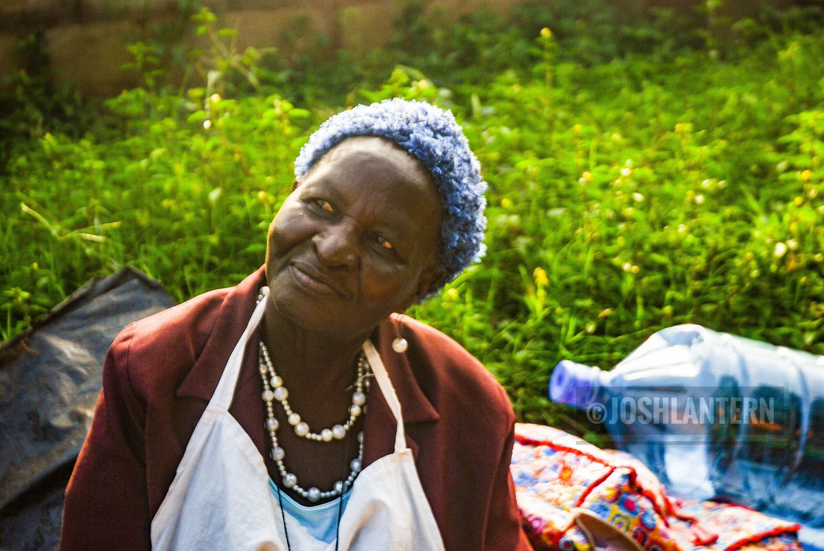 Semagandajoshua's tweet photo. Mary Nampijja a road side seller along Mulago lane offers her views on the National budget the had been read. She aired out her expections but on the other hand she was disappointed on some services that areNolonger reaching the common man.
#EverydayUganda
#Storyteller
#oldage https://t.co/OBecD78Dzz