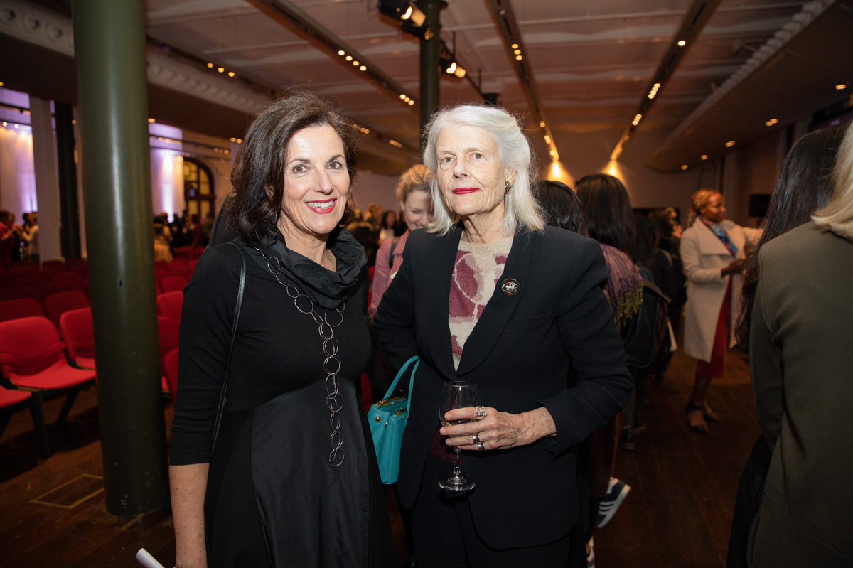 Wonderful to see such a great turnout at the #EngagingWomen in the Built Environment event last night! Thank you to our brilliant speakers and guests who champion gender equity and diversity. #unswbe @unsw
