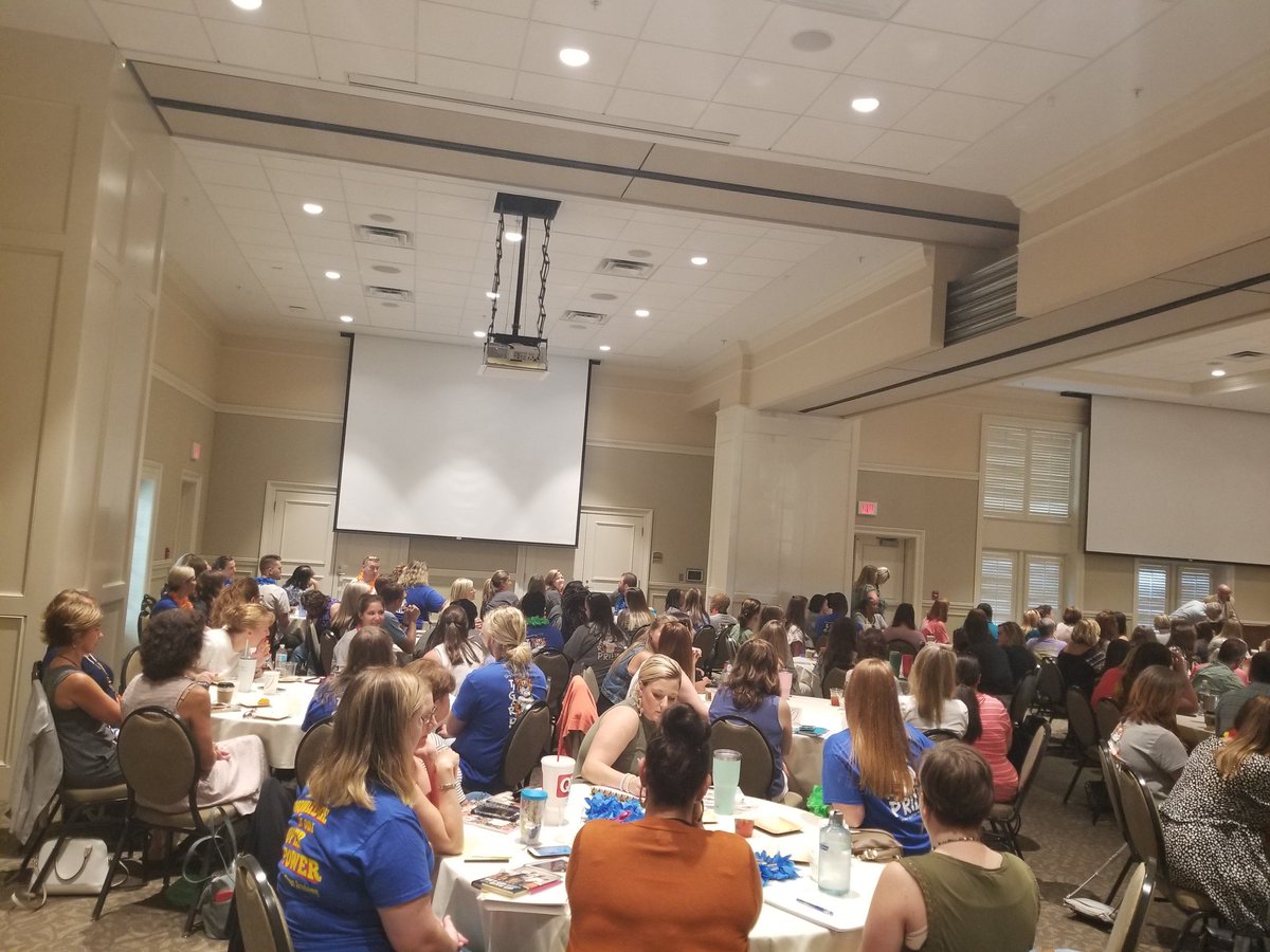 LiteracyIsKey's tweet photo. Michael Bonner #gcs #ensarocks #1stdaybackforteachers  @MichaelBonner_ @DawnHooker80 @CoryATerry1 https://t.co/01O19u5Kzs