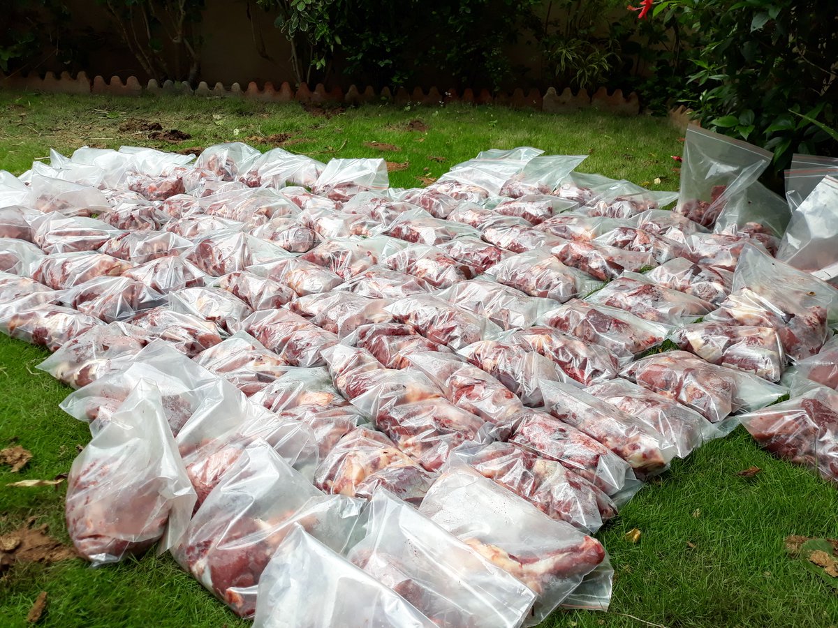 M_Hasan110's tweet photo. The TEAM @HopeOfDawnPak has done it! 🔥
Alhamdolillah, #ShareTheMeat project turned into SHARED THE MEAT! :)
All the meat has been dispersed and distributed in the targeted locations.
Thank you all for the support. ❤
#HopeOfDawn #UmeedESubh #ServeHumanity https://t.co/xVBW1VFD7r