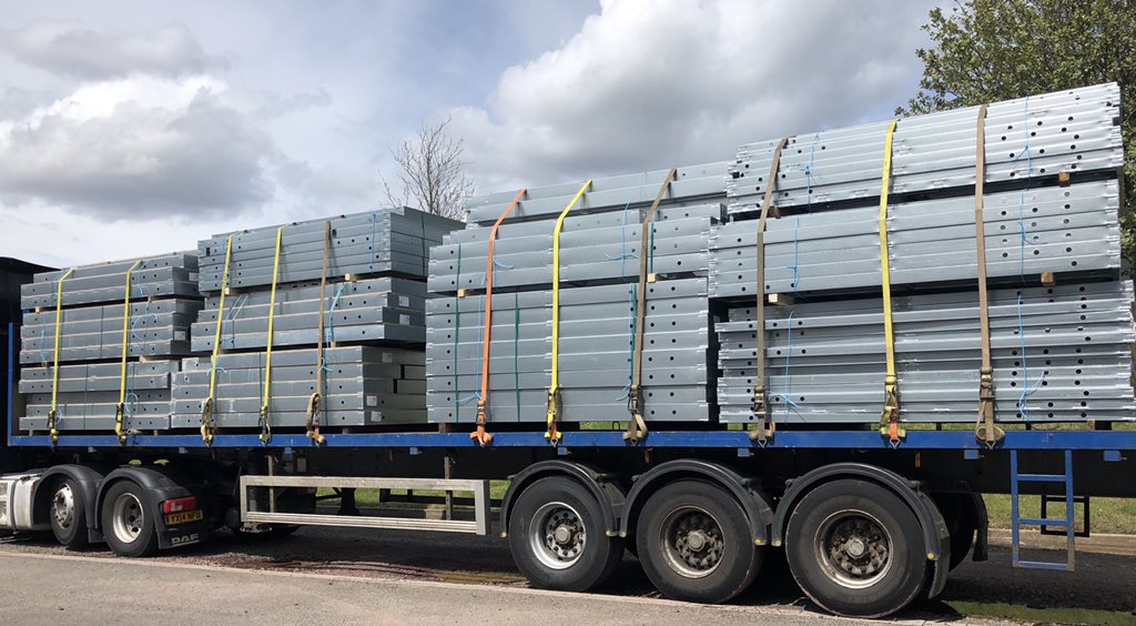 Frameclad1's tweet photo. Another load of pre-boarded, pre-strapped wall frames leaving the factory to continue the build a hotel in the south east. #offsiteconstruction #lightsteelframe #frameclad #lightsteelframing #sfs #lightgaugesteel #offsite https://t.co/lZ5ZRUTesx