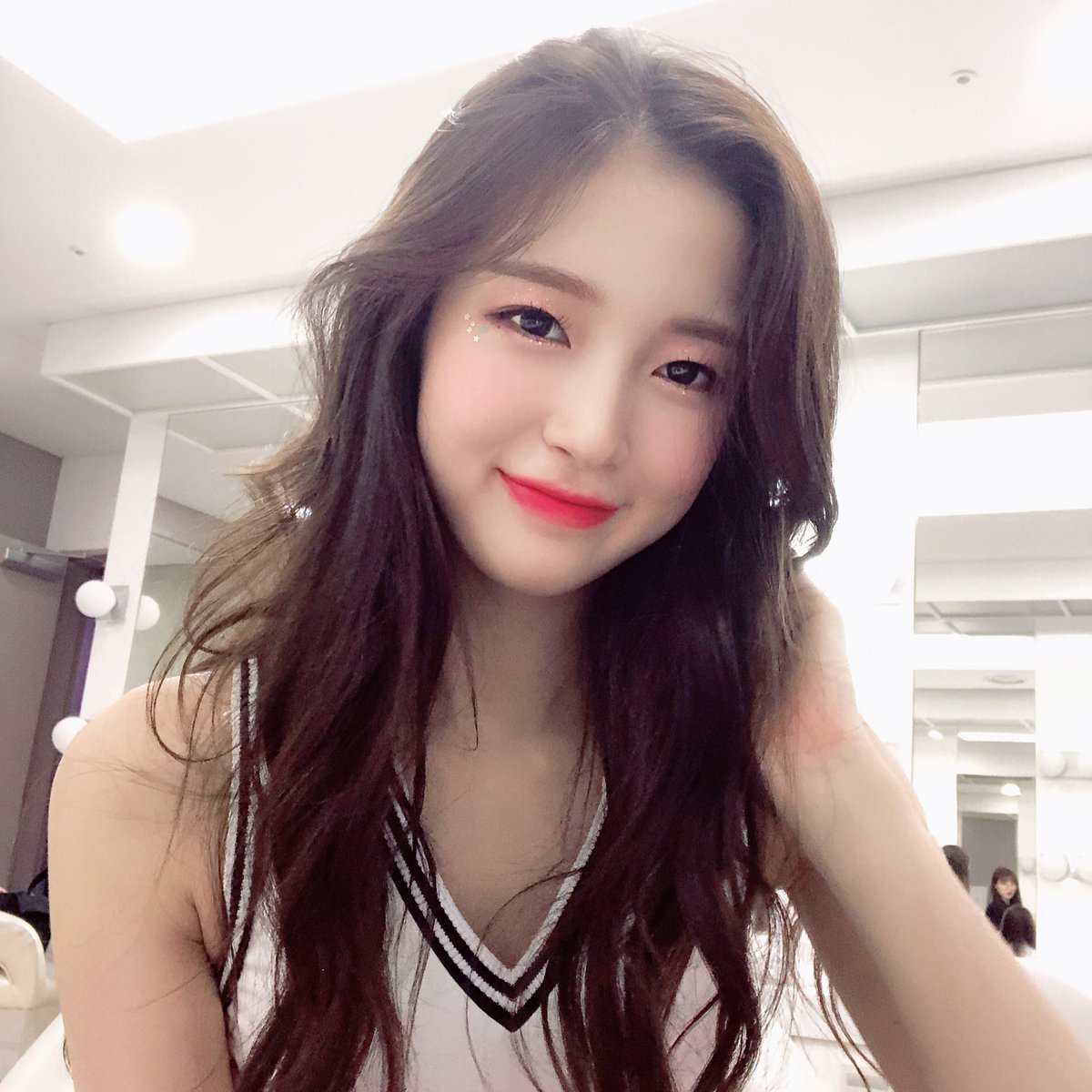 [#아린] #미라클 #사랑해 #고마워 #오마이걸 #번지일위했당 #Bungee #행복해요

미라클..❤️너무 너무 고마워요 늘 많은 사랑 받게 해줘서 정말 고맙구 많이 사랑해❤️ 꺄>_<