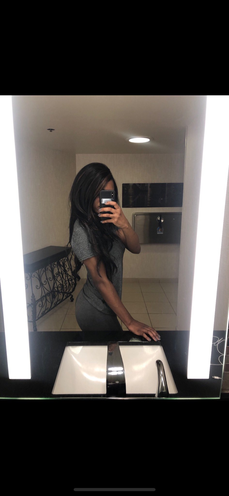 Never really understood the stigma against bathroom mirror pics?? With good lighting they’re 🔥🔥 #ebony #ebonyteen #porn #pornhub #slimthick #workout #teen https://t.co/EOjwj3YXet