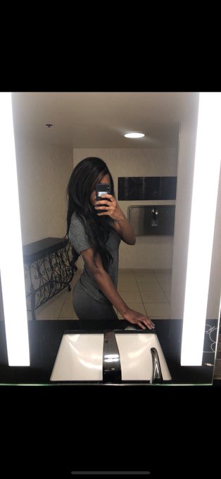 Never really understood the stigma against bathroom mirror pics?? With good lighting they&rsquo;re 🔥🔥 #ebony<a href="/tag/workout"class="tags"><span>#workout</span></a><a href="/tag/slimthick"class="tags"><span>#slimthick</span></a><a href="/tag/ebony"class="tags"><span>#ebony</span></a><a href="/tag/teen"class="tags"><span>#teen</span></a><a href="/tag/porn"class="tags"><span>#porn</span></a><a href="/tag/pornhub"class="tags"><span>#pornhub</span></a>