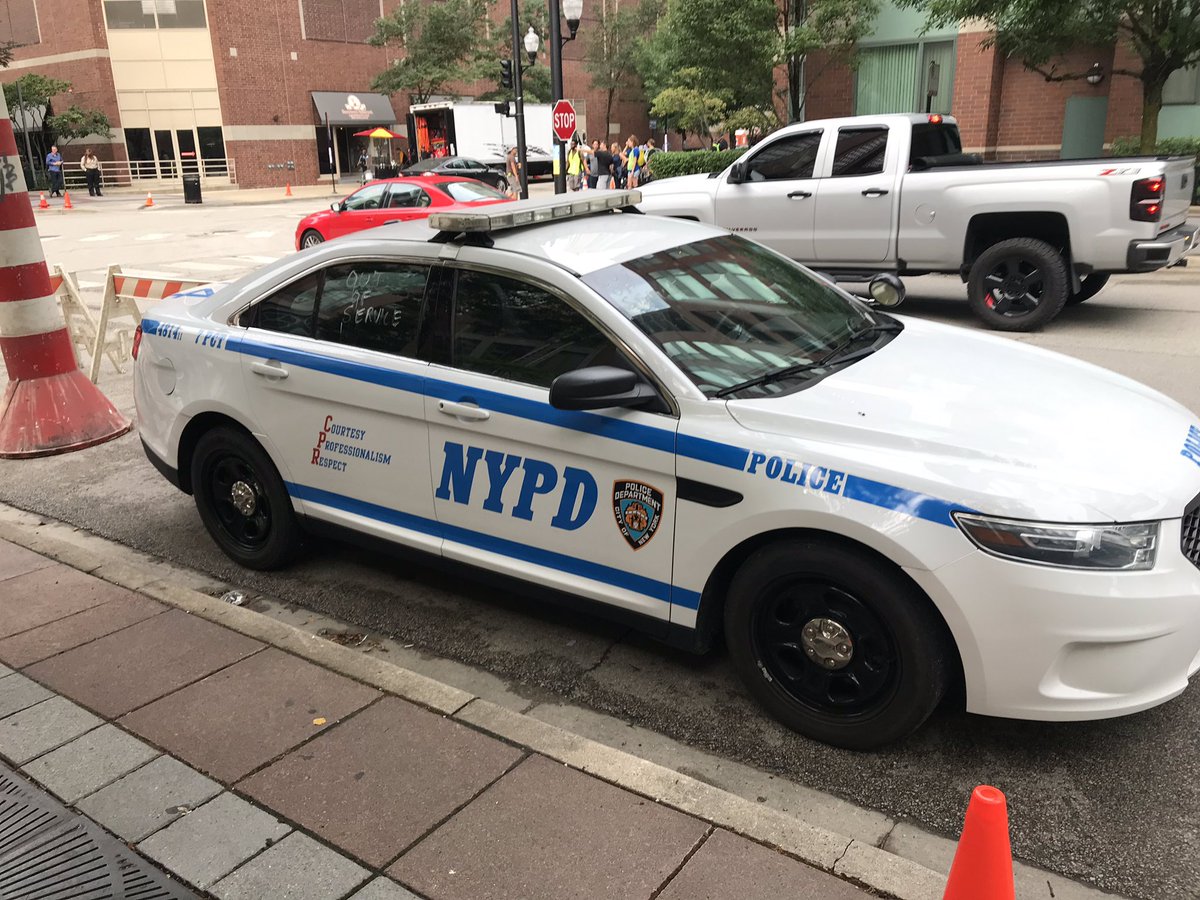FHJackman's tweet photo. You know it’s a TV shoot when an NYPD car is parked in your Chicago neighborhood.  Filming “Empire” scenes today.  No Jussie Smollett, thank goodness. https://t.co/6HfHXSaTHW