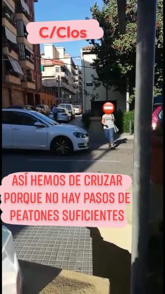 Què creus que sobra en aquesta 📸 foto❓
Nosaltres ho tenim clar, i tu❓

#PACIFICACIÓDELACARRETERA  #contaminacio  #Cerdanyola #4cantons #dignitat