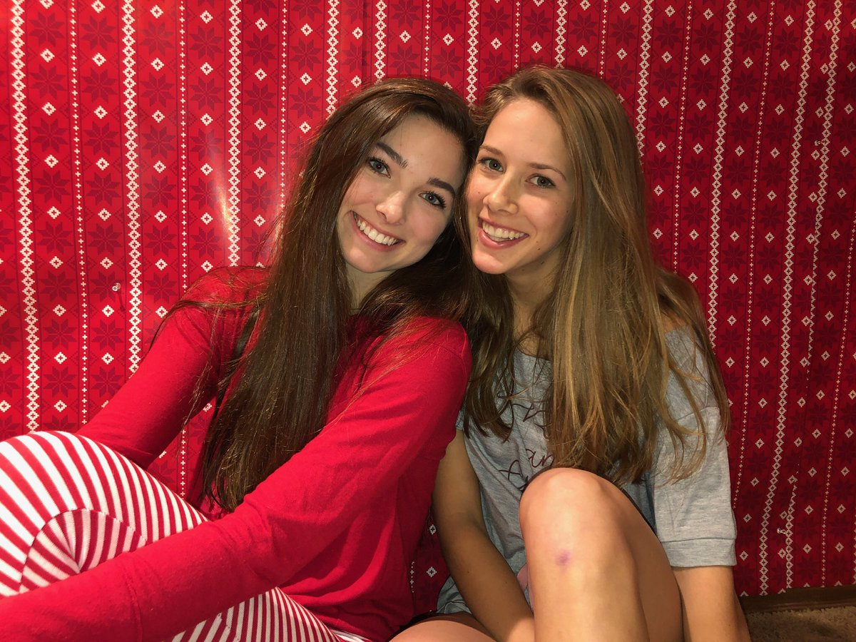EckGabby's tweet photo. happy birthday ANNA thanks for hanging w me all summer long couldn’t have done this season w/out you. can’t wait to celebrate 💗🤩 https://t.co/Hyc4xN291K
