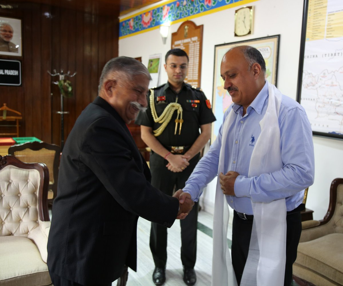 EasternSentinel's tweet image. #Arunachal gets new #CS

 #NareshKumar has taken over the charge of #ChiefSecretary #ArunachalPradesh relieving Satya Gopal on Tuesday.

 Kumar was former Chairman New Delhi Municipal Council and had also served in Arunachal as #ADCNaharlagun and #DCLowerSubansiri.