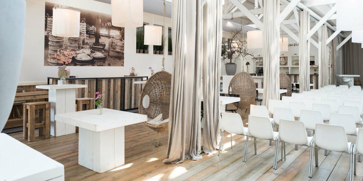 Zondag 25 augustus open huis in Het Oude Magazijn! Jullie bruiloft onvergetelijk maken? Kom langs en ontdek dé industriële trouwlocatie van Amersfoort. owl.li/H0wf30pkeJ9