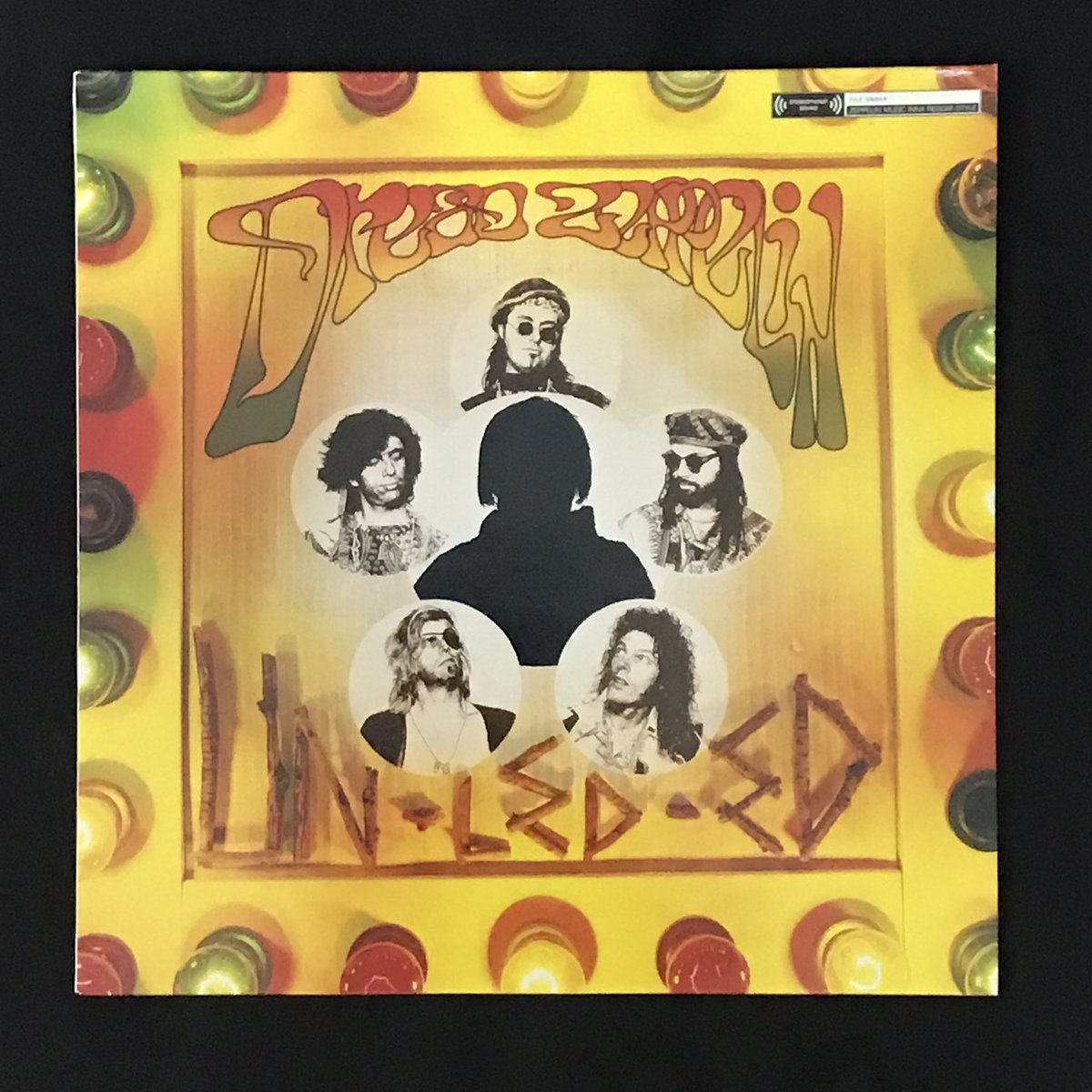 hssada's tweet photo. Un-Led-Ed  /  Dread  Zeppelin
暑い夜にビール🍻とレゲエを。
アレンジ、選曲がいい。何をやっても元がいいから。
脱力系  LED  ZEPPELIN https://t.co/Y94lQz9CNz