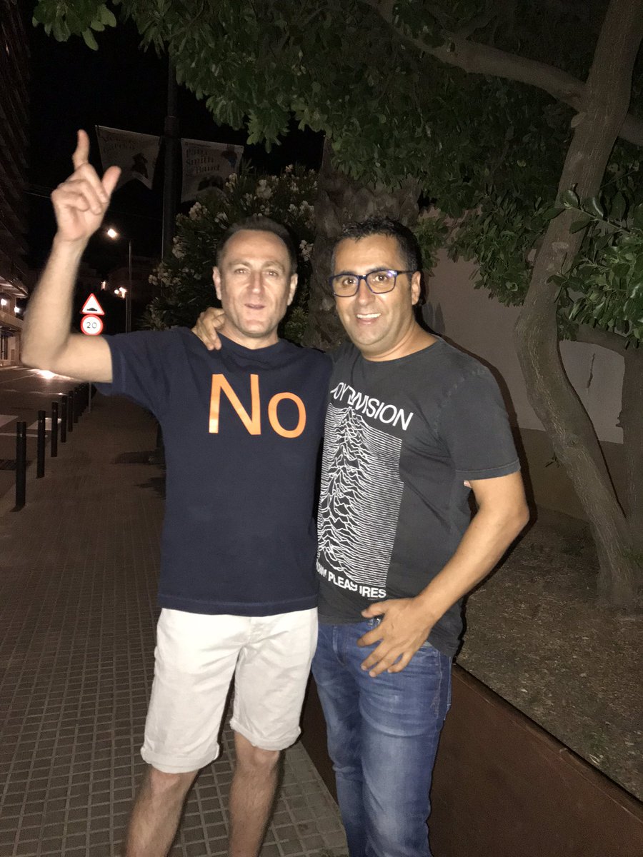 mamomo's tweet photo. Algunos fans de New Order
.
12 de agosto en el 57 Festival de la Porta Ferrada que se celebra en Sant Feliu de Guíxols (Girona).
@neworder #neworderspain #neworderfans #mamomoneworder https://t.co/Q2CbJTr9bi
