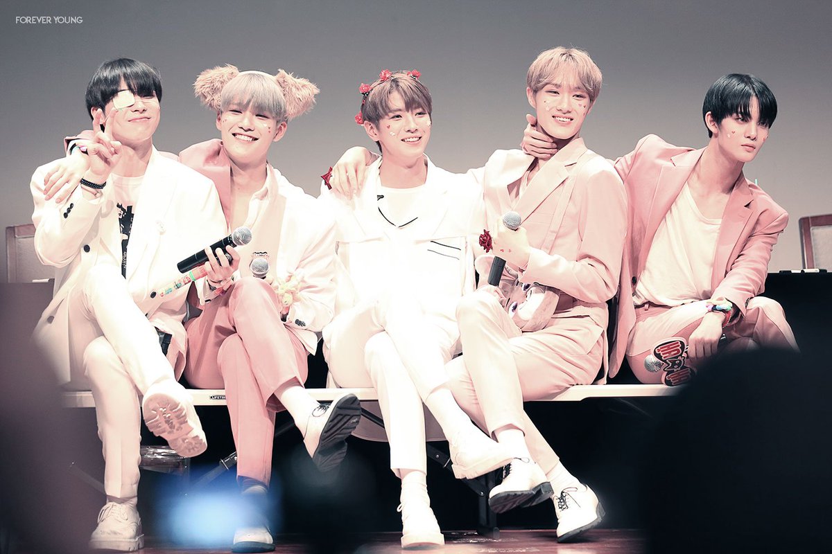 4ever_BJYoung's tweet photo. 190811

우아엑 재질 걍 미쳤음..완전 청춘영화 그자체

#CIX #씨아이엑스 #BX #승훈 #배진영 #용희 #현석 #곤팡💙 https://t.co/ai2iQpZE4h