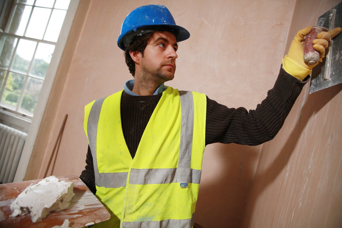 Do you manage a historic or traditional buildings, or work on them? Bookings now open for our Heritage L3 repair &amp; maintenance course 16th Sept in Hull bit.ly/2OQklKJ #traditionalbuildings #heritage