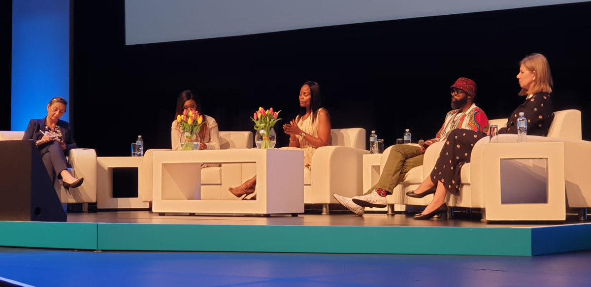 MediamarkSA's tweet photo. Another fantastic morning spent with like-minded business women at the @FNBSA Business Women's breakfast in association with @ecr9495. 
#FNBBWB #LIMITLESS https://t.co/qszuAjklhV