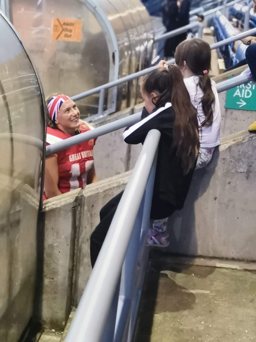 Probably my favourite picture from yesterday 💕 
All about the next generation.  Can’t wait to watch these girls ball out when they are older 🏈
#ifyoucanseeheryoucanbeher