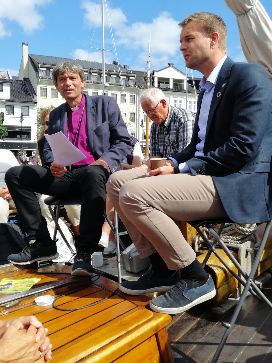 FredHaaberg's tweet photo. Biskop Stein Reinertsen i samtale med Barne- og familieminister Kjell Ingolf Rostad på #arendalsuka19: "Jeg tror den store kampen i fremtiden handler om hvor vidt vi som samfunn tåler svakhet" https://t.co/o0ltqvsFDh