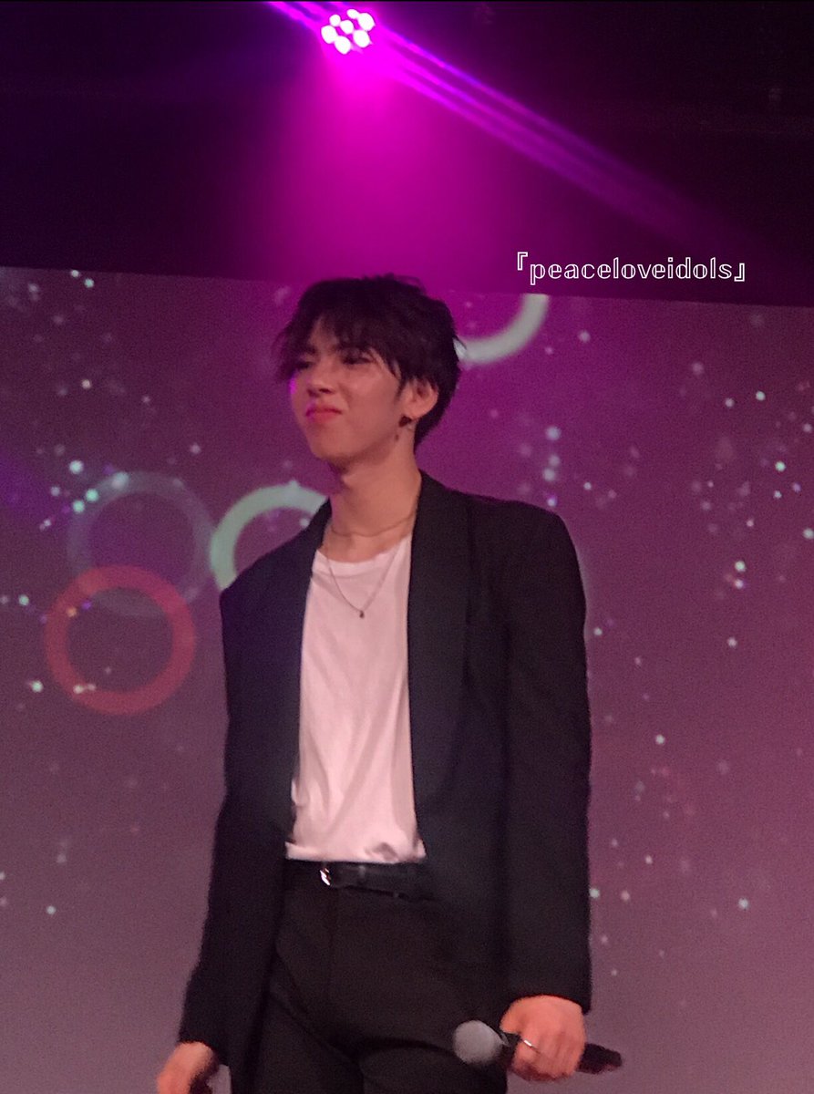 peaceloveidols's tweet photo. IMFACT 1st US Meet &amp; Live Tour
081119
#IMFACTinCHICAGO #IMFACTUSTour #IMFACTinCHI #JIAN #IMFACT https://t.co/uiOC8xwhXP