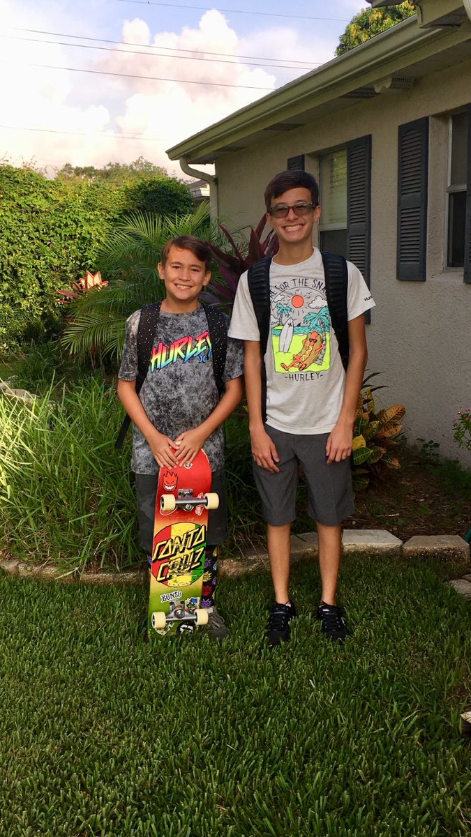 ypowrie's tweet photo. 9th grade, 1st year at Robinson HS for Matthew; 7th grade, 2nd year at Monroe MS for JoJo. 😍 https://t.co/lVZKpW4Yf8